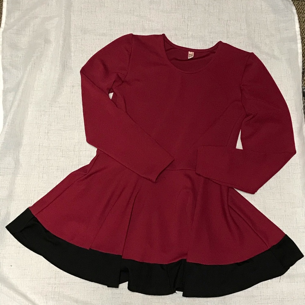 3/$30 Sale+free shipping Burgundy black long-sleeved skater mini dress